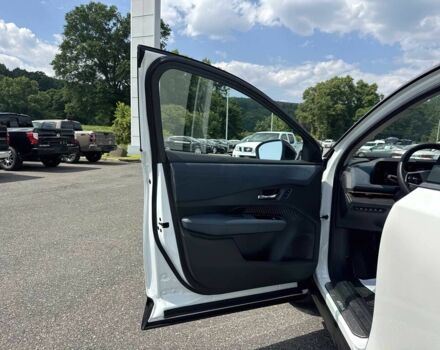 Белый Ниссан Другая, объемом двигателя 0 л и пробегом 11 тыс. км за 19000 $, фото 8 на Automoto.ua