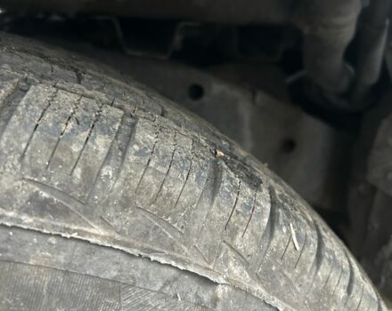 Черный Ниссан Другая, объемом двигателя 2.5 л и пробегом 320 тыс. км за 3933 $, фото 3 на Automoto.ua