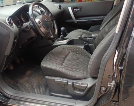 Чорний Ніссан Інша, об'ємом двигуна 1.5 л та пробігом 250 тис. км за 9000 $, фото 1 на Automoto.ua