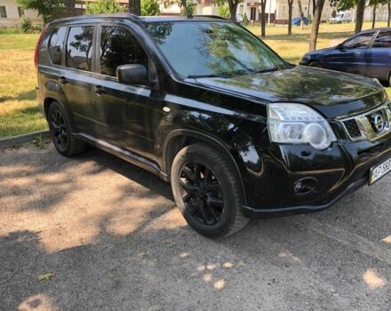 Чорний Ніссан Інша, об'ємом двигуна 2.5 л та пробігом 343 тис. км за 8500 $, фото 1 на Automoto.ua