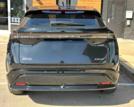 Черный Ниссан Другая, объемом двигателя 0 л и пробегом 26 тыс. км за 14500 $, фото 4 на Automoto.ua