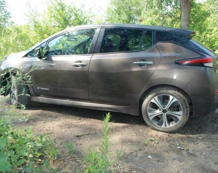 Коричневый Ниссан Другая, объемом двигателя 0 л и пробегом 395 тыс. км за 8000 $, фото 1 на Automoto.ua