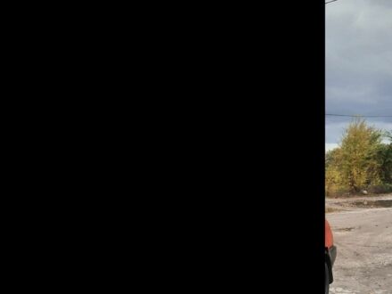 Красный Ниссан Другая, объемом двигателя 1.4 л и пробегом 500 тыс. км за 808 $, фото 1 на Automoto.ua