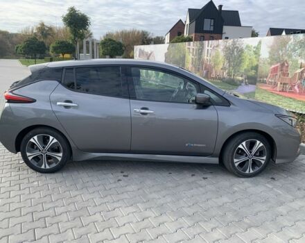 Сірий Ніссан Інша, об'ємом двигуна 0 л та пробігом 104 тис. км за 12900 $, фото 3 на Automoto.ua