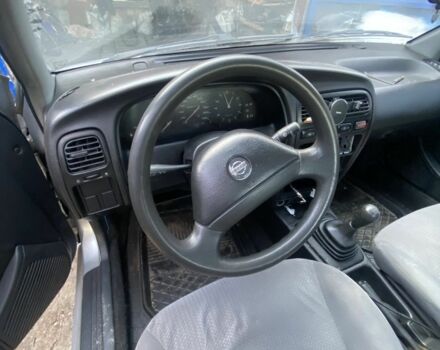 Серый Ниссан Другая, объемом двигателя 2 л и пробегом 390 тыс. км за 1300 $, фото 7 на Automoto.ua