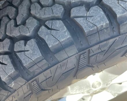 Сірий Ніссан Інша, об'ємом двигуна 2.5 л та пробігом 359 тис. км за 10800 $, фото 2 на Automoto.ua