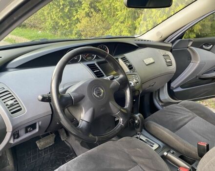 Сірий Ніссан Інша, об'ємом двигуна 2 л та пробігом 318 тис. км за 3700 $, фото 8 на Automoto.ua