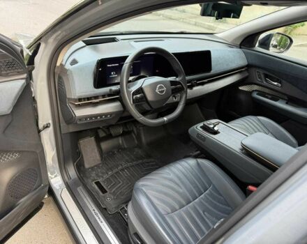 Сірий Ніссан Інша, об'ємом двигуна 0 л та пробігом 10 тис. км за 18600 $, фото 4 на Automoto.ua