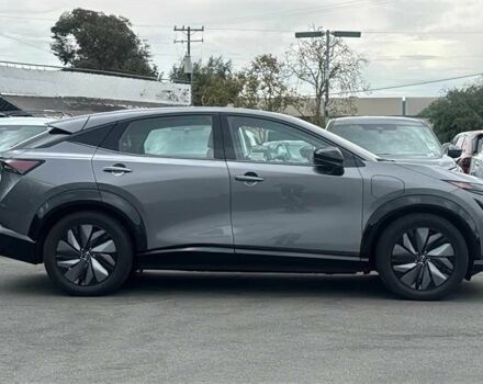 Сірий Ніссан Інша, об'ємом двигуна 0 л та пробігом 19 тис. км за 18000 $, фото 5 на Automoto.ua