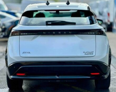 Сірий Ніссан Інша, об'ємом двигуна 0 л та пробігом 11 тис. км за 13025 $, фото 3 на Automoto.ua