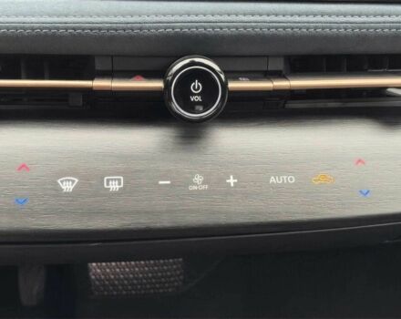 Серый Ниссан Другая, объемом двигателя 0 л и пробегом 10 тыс. км за 12100 $, фото 8 на Automoto.ua