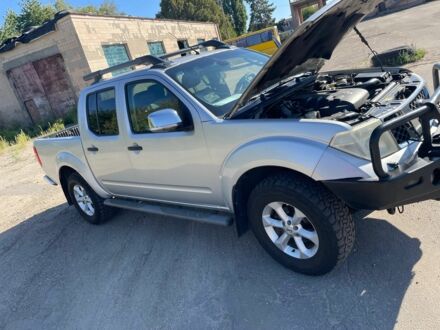 Сірий Ніссан Інша, об'ємом двигуна 2.5 л та пробігом 359 тис. км за 10800 $, фото 1 на Automoto.ua