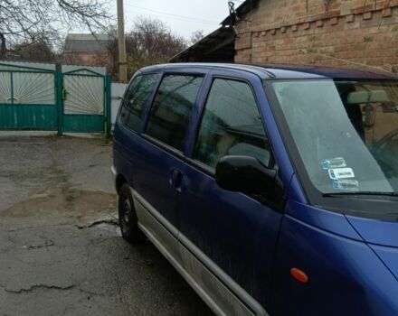 Синий Ниссан Другая, объемом двигателя 0 л и пробегом 250 тыс. км за 2200 $, фото 2 на Automoto.ua