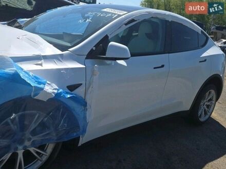 Синій Ніссан Інша, об'ємом двигуна 3 л та пробігом 499 тис. км за 3807 $, фото 1 на Automoto.ua