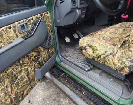 Зеленый Ниссан Другая, объемом двигателя 4 л и пробегом 300 тыс. км за 14500 $, фото 3 на Automoto.ua