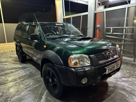 Зелений Ніссан Інша, об'ємом двигуна 2.5 л та пробігом 118 тис. км за 5500 $, фото 1 на Automoto.ua