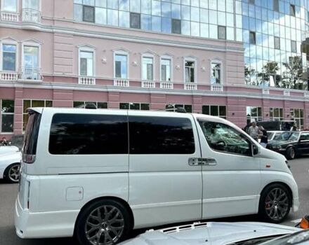 Білий Ніссан Ельгранд, об'ємом двигуна 3.5 л та пробігом 235 тис. км за 10500 $, фото 5 на Automoto.ua