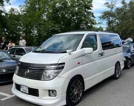 Білий Ніссан Ельгранд, об'ємом двигуна 3.5 л та пробігом 235 тис. км за 10500 $, фото 16 на Automoto.ua