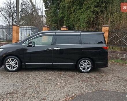 Черный Ниссан Эльгранд, объемом двигателя 2.5 л и пробегом 140 тыс. км за 14000 $, фото 3 на Automoto.ua