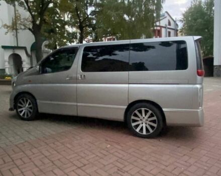 Сірий Ніссан Ельгранд, об'ємом двигуна 0 л та пробігом 199 тис. км за 9000 $, фото 2 на Automoto.ua