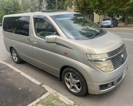 Серый Ниссан Эльгранд, объемом двигателя 3.5 л и пробегом 130 тыс. км за 5999 $, фото 4 на Automoto.ua