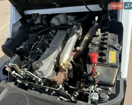 Белый Ниссан ФД, объемом двигателя 0 л и пробегом 1 тыс. км за 18700 $, фото 11 на Automoto.ua