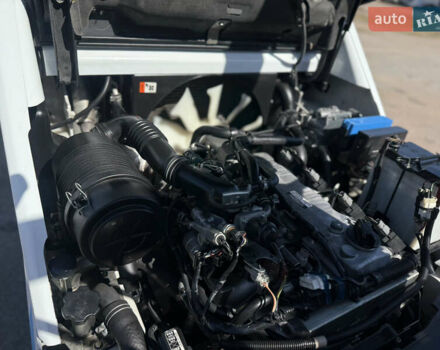 Белый Ниссан ФГ, объемом двигателя 0 л и пробегом 6 тыс. км за 11800 $, фото 12 на Automoto.ua