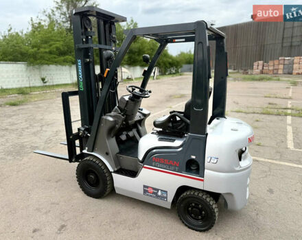 Серый Ниссан ФГ, объемом двигателя 0 л и пробегом 5 тыс. км за 12400 $, фото 6 на Automoto.ua