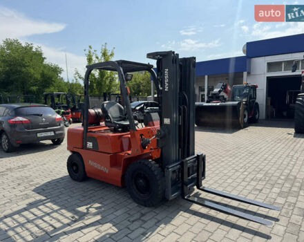 Помаранчевий Ніссан ФГ, об'ємом двигуна 2.5 л та пробігом 0 тис. км за 8200 $, фото 5 на Automoto.ua