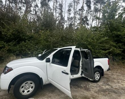 Белый Ниссан Фронтиер, объемом двигателя 2.5 л и пробегом 100 тыс. км за 12750 $, фото 8 на Automoto.ua