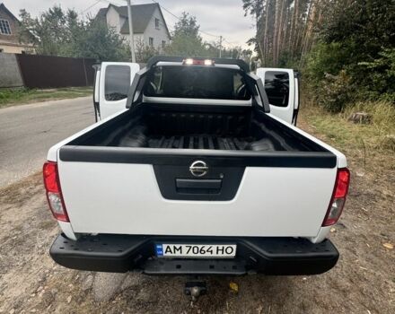 Белый Ниссан Фронтиер, объемом двигателя 2.5 л и пробегом 100 тыс. км за 12750 $, фото 11 на Automoto.ua