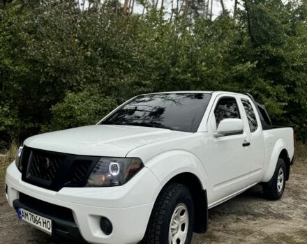 Белый Ниссан Фронтиер, объемом двигателя 2.5 л и пробегом 100 тыс. км за 12750 $, фото 3 на Automoto.ua