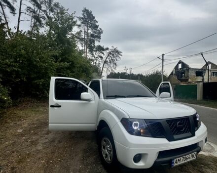 Белый Ниссан Фронтиер, объемом двигателя 2.5 л и пробегом 100 тыс. км за 12750 $, фото 9 на Automoto.ua