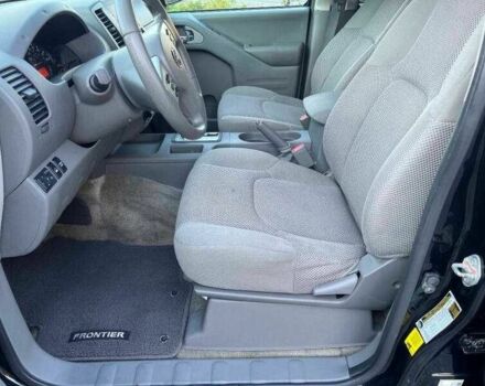 Черный Ниссан Фронтиер, объемом двигателя 2.5 л и пробегом 73 тыс. км за 4800 $, фото 8 на Automoto.ua