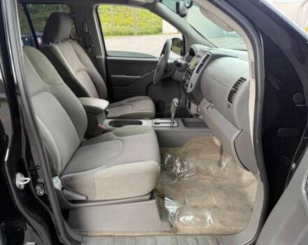 Черный Ниссан Фронтиер, объемом двигателя 4 л и пробегом 50 тыс. км за 25000 $, фото 9 на Automoto.ua