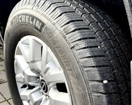 Черный Ниссан Фронтиер, объемом двигателя 3.8 л и пробегом 53 тыс. км за 26000 $, фото 5 на Automoto.ua