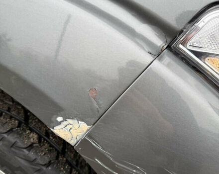 Ниссан Фронтиер 2006 в Житомире на Automoto.ua Серый Ниссан Фронтиер, объемом двигателя 4 л и пробегом 50 тыс. км за 12000 $, фото 12 на Automoto.ua