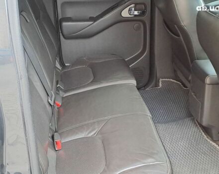 Серый Ниссан Фронтиер, объемом двигателя 4 л и пробегом 200 тыс. км за 15690 $, фото 7 на Automoto.ua