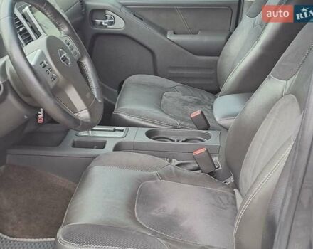 Серый Ниссан Фронтиер, объемом двигателя 4 л и пробегом 200 тыс. км за 15690 $, фото 13 на Automoto.ua