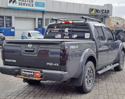 Серый Ниссан Фронтиер, объемом двигателя 4 л и пробегом 200 тыс. км за 15690 $, фото 3 на Automoto.ua