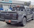 Серый Ниссан Фронтиер, объемом двигателя 4 л и пробегом 200 тыс. км за 15690 $, фото 3 на Automoto.ua
