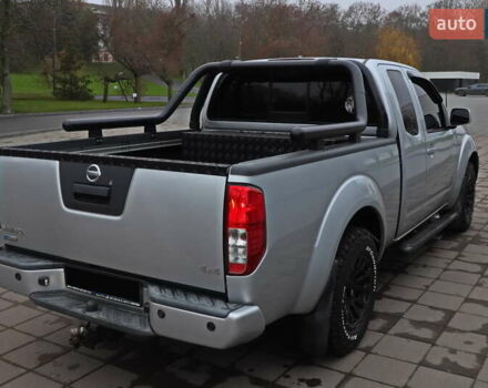 Серый Ниссан Фронтиер, объемом двигателя 4 л и пробегом 122 тыс. км за 17999 $, фото 4 на Automoto.ua
