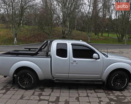 Серый Ниссан Фронтиер, объемом двигателя 4 л и пробегом 122 тыс. км за 17999 $, фото 3 на Automoto.ua