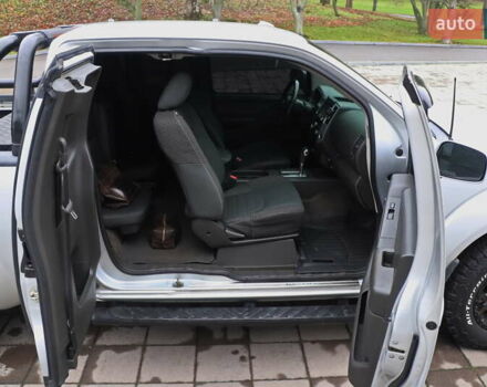 Серый Ниссан Фронтиер, объемом двигателя 4 л и пробегом 122 тыс. км за 17999 $, фото 24 на Automoto.ua