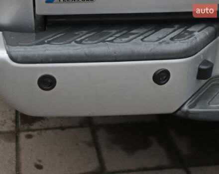 Серый Ниссан Фронтиер, объемом двигателя 4 л и пробегом 122 тыс. км за 17999 $, фото 7 на Automoto.ua