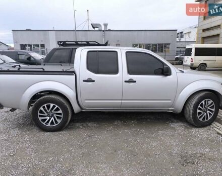 Серый Ниссан Фронтиер, объемом двигателя 4 л и пробегом 74 тыс. км за 12000 $, фото 2 на Automoto.ua