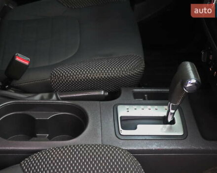 Серый Ниссан Фронтиер, объемом двигателя 4 л и пробегом 122 тыс. км за 17999 $, фото 23 на Automoto.ua