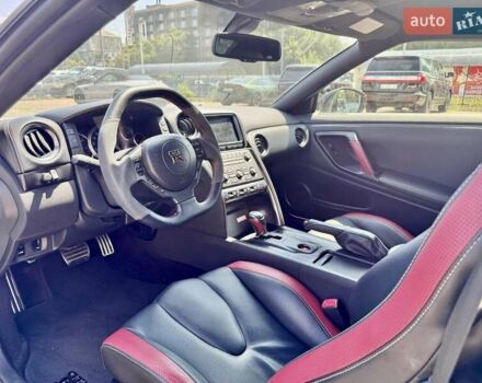 Белый Ниссан ГТ-Р, объемом двигателя 3.8 л и пробегом 40 тыс. км за 71000 $, фото 15 на Automoto.ua