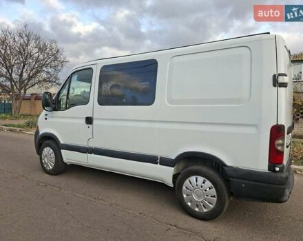 Белый Ниссан Интерстар, объемом двигателя 2.2 л и пробегом 400 тыс. км за 5500 $, фото 6 на Automoto.ua