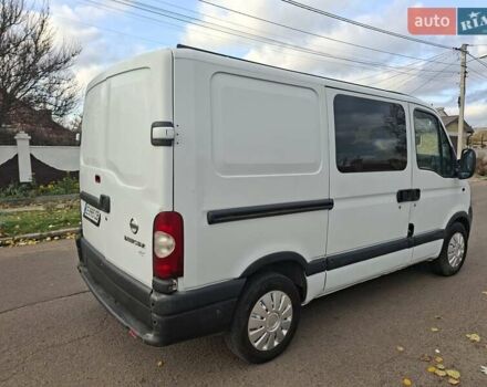 Белый Ниссан Интерстар, объемом двигателя 2.2 л и пробегом 400 тыс. км за 5500 $, фото 4 на Automoto.ua